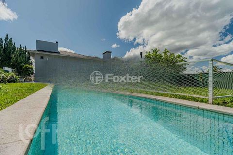 Image 1 - 915012