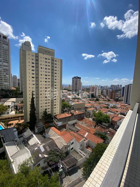 Image 5 - 915044