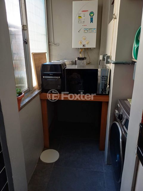 Image 4 - 915059