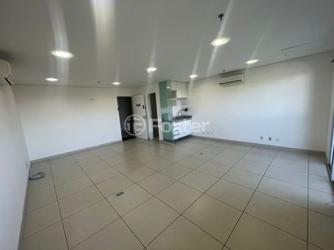 Image 4 - 915179