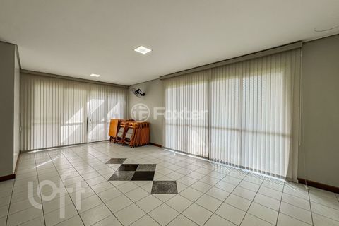 Image 19 - 915191