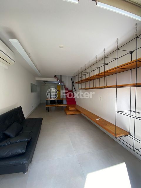 Image 4 - 915202