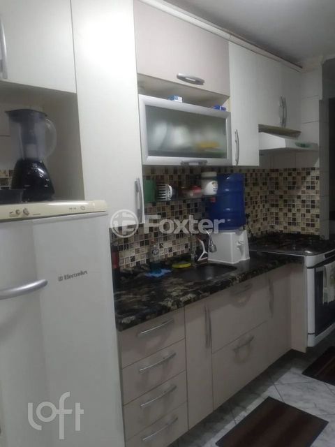 Image 1 - 915212