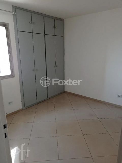 Image 7 - 915214
