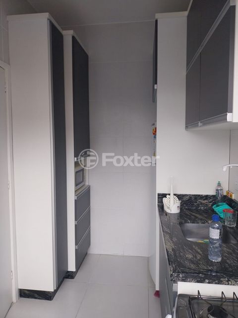 Image 5 - 915221