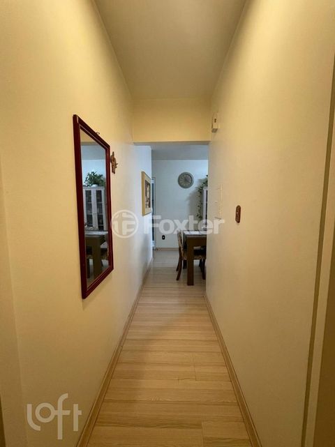 Image 8 - 915226