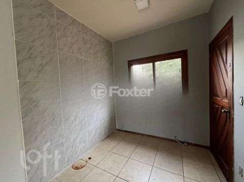 Image 5 - 915228