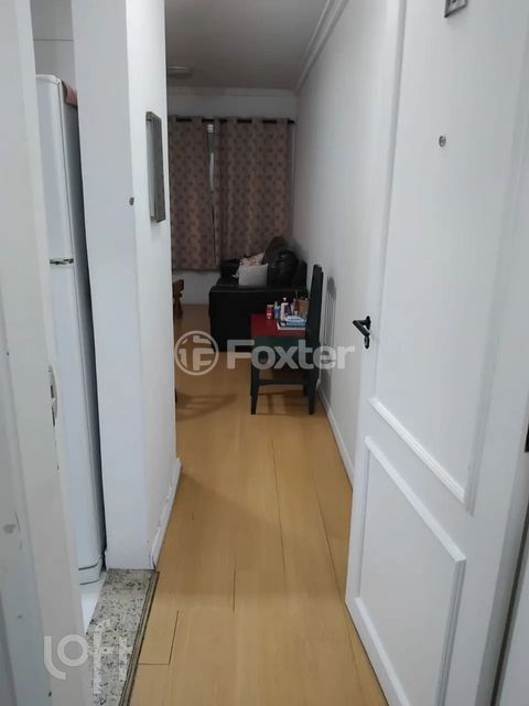Image 1 - 915281