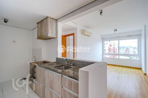 Image 4 - 915288