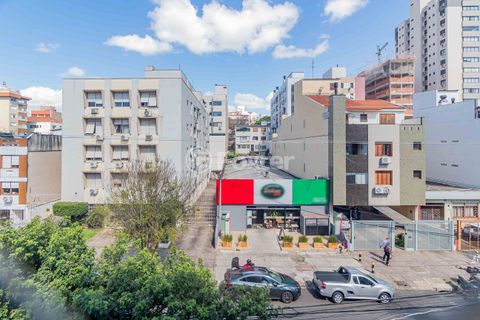 Image 9 - 915307