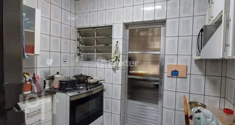Image 4 - 915334