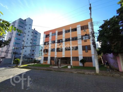Image 5 - 915335