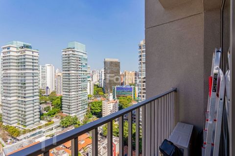Image 13 - 915350