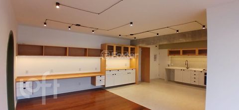 Image 3 - 915360