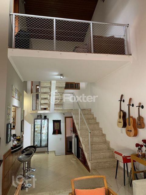 Image 4 - 915362