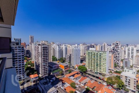 Image 15 - 915366