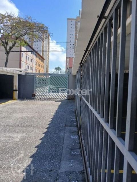 Image 7 - 915367