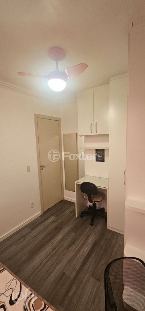 Image 11 - 915374