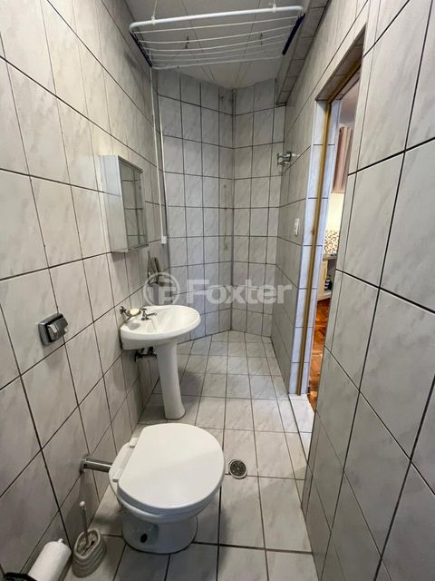 Image 5 - 915382
