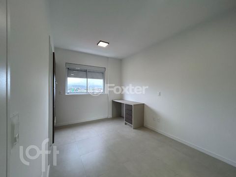 Image 7 - 915403