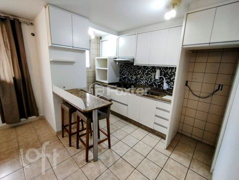 Image 3 - 915417