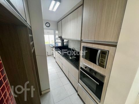 Image 3 - 915425