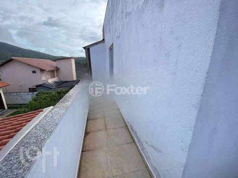 Image 5 - 915426