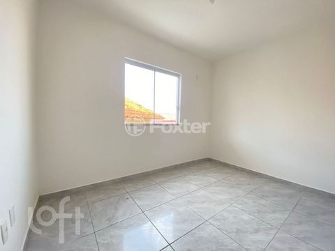 Image 8 - 915426