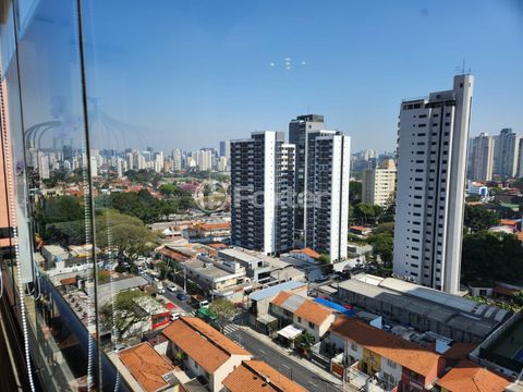 Image 4 - 915429