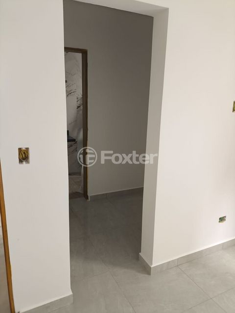 Image 16 - 915447