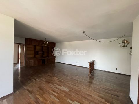 Image 4 - 915450