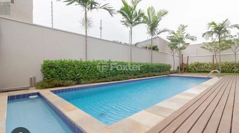 Image 7 - 915513