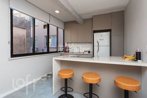 Image 4 - 915550