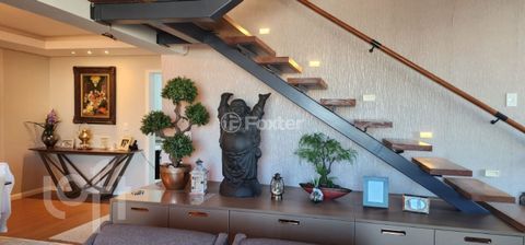 Image 9 - 915554