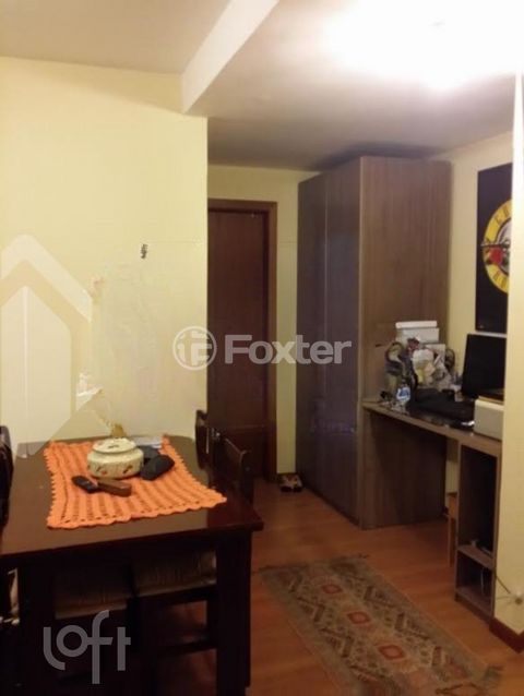 Image 3 - 915555
