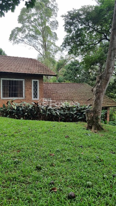 Image 1 - 915556