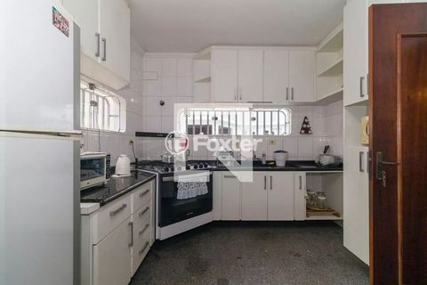 Image 4 - 915556