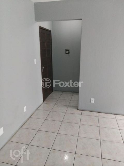 Image 8 - 915575