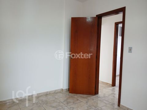 Image 7 - 915582