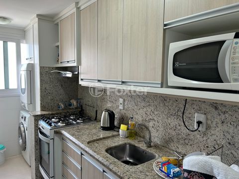 Image 3 - 915599