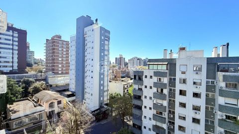 Image 12 - 915602