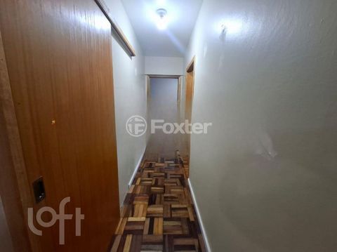 Image 8 - 915605