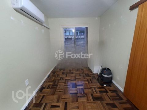 Image 6 - 915605