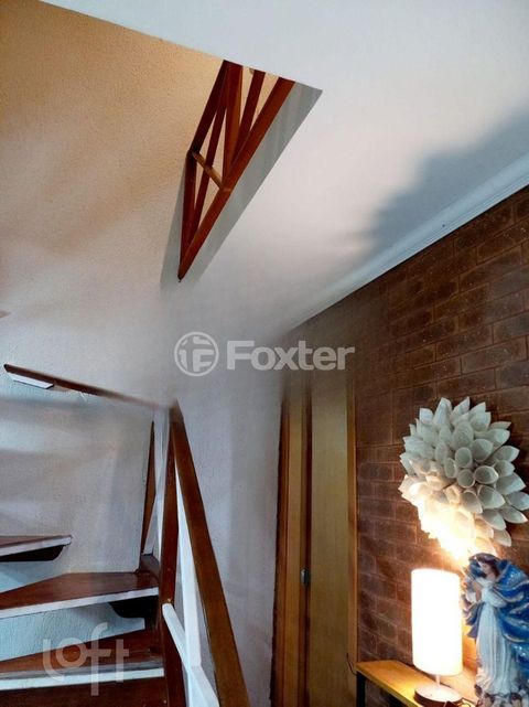 Image 7 - 915622