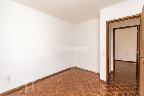 Image 10 - 915635