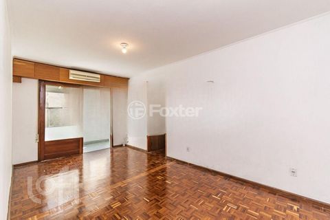Image 3 - 915635
