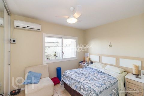 Image 8 - 915643