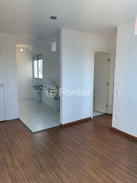 Image 7 - 915645
