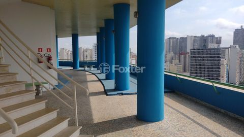 Image 18 - 915649
