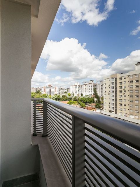 Image 9 - 915650